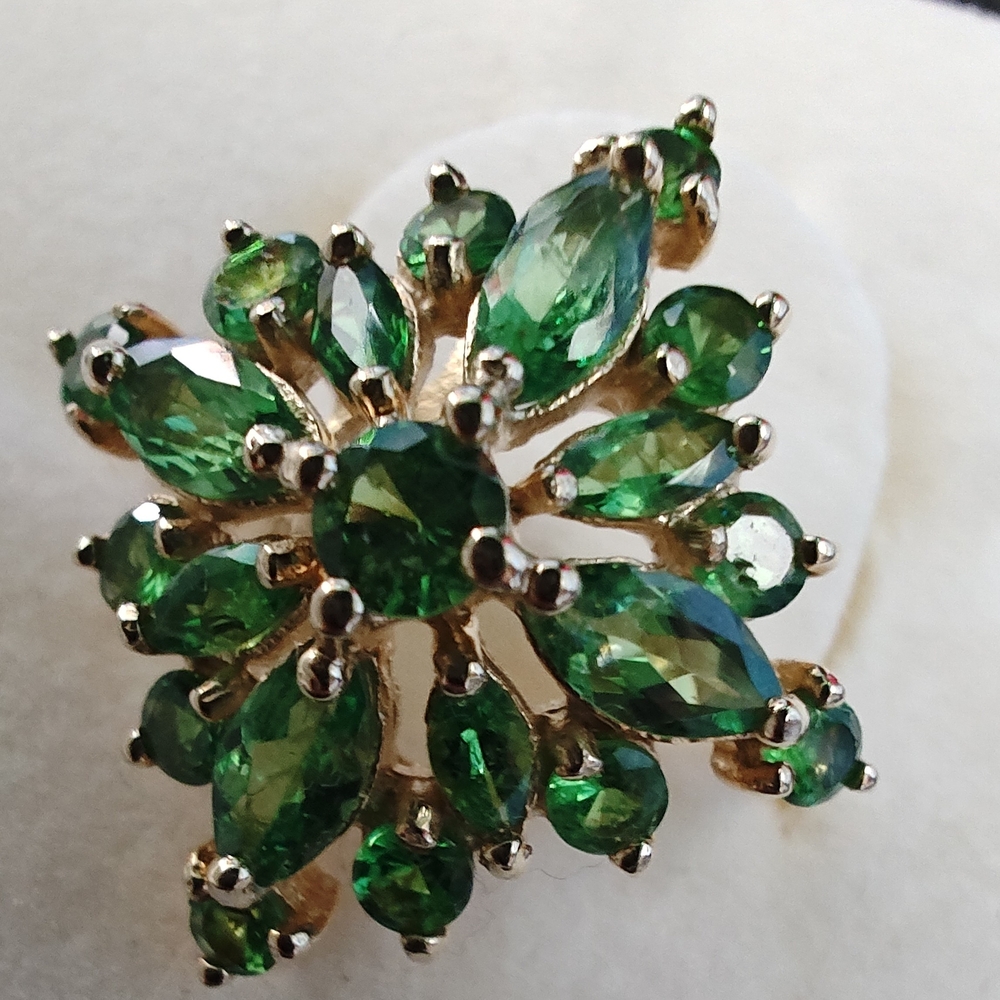 Genuine Tsavorite Garnet Cluster 10k Ring Size 7